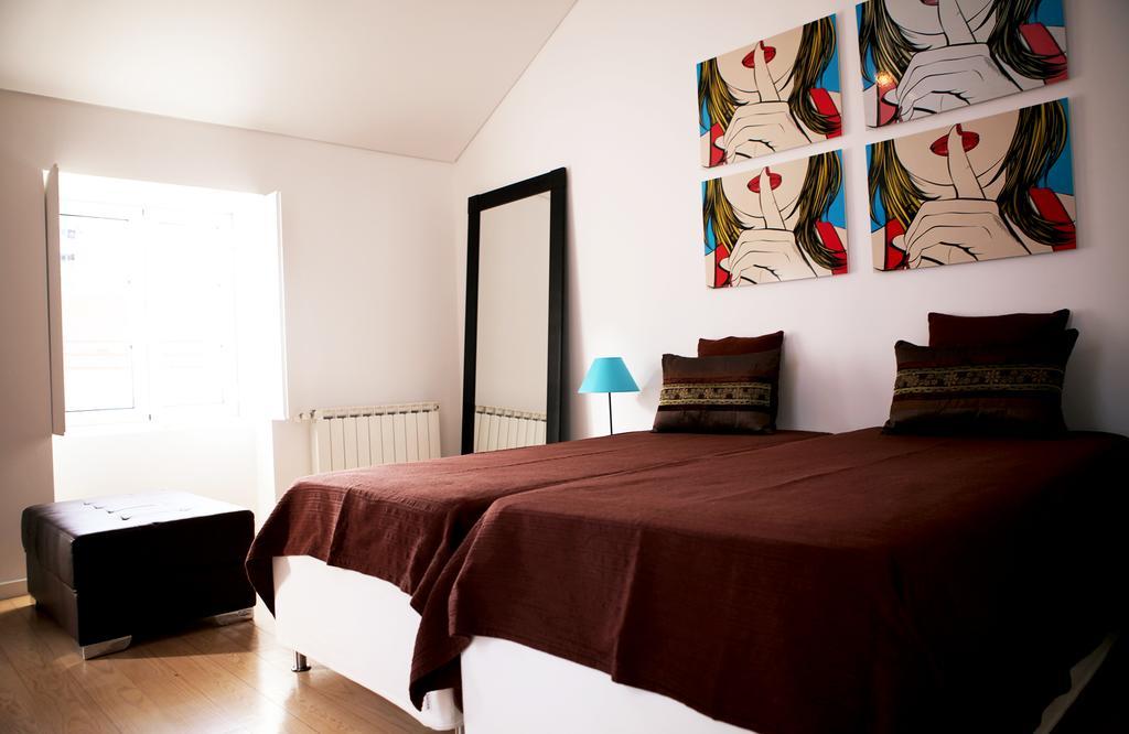 Triplex With Garage - Praca Das Flores Lisbon Room photo
