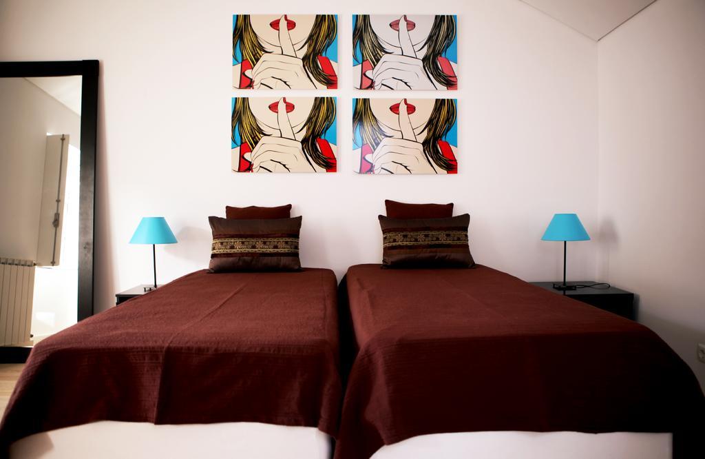Triplex With Garage - Praca Das Flores Lisbon Room photo