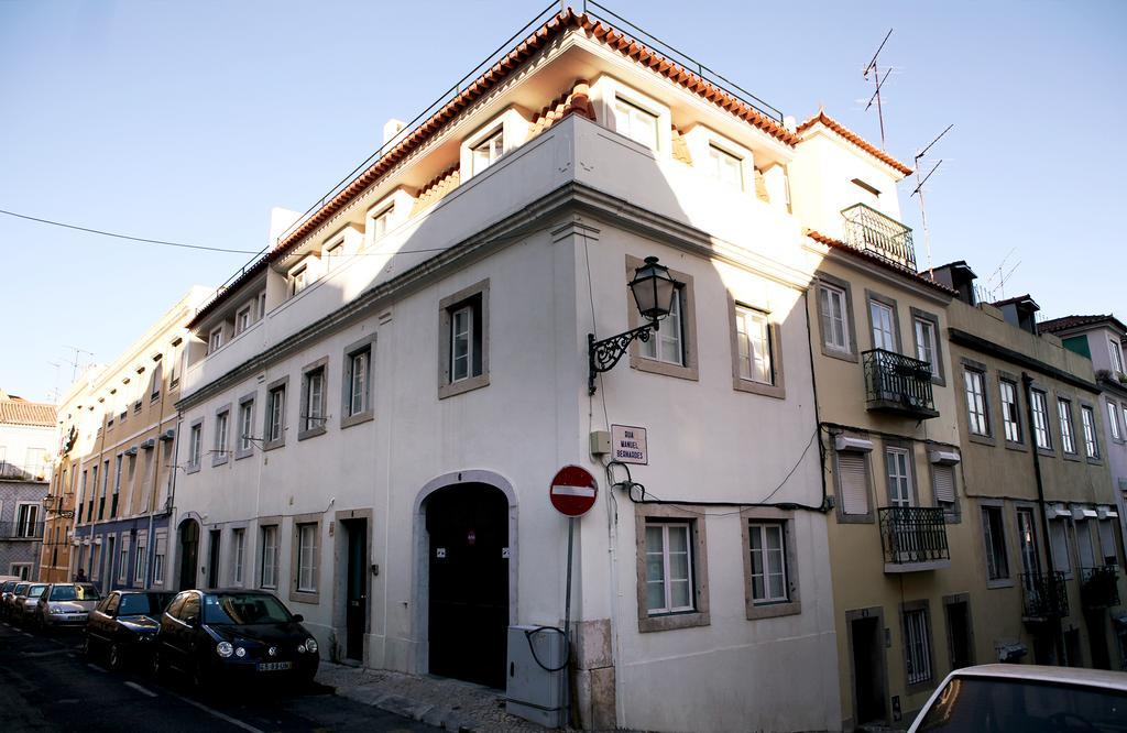 Triplex With Garage - Praca Das Flores Lisbon Room photo