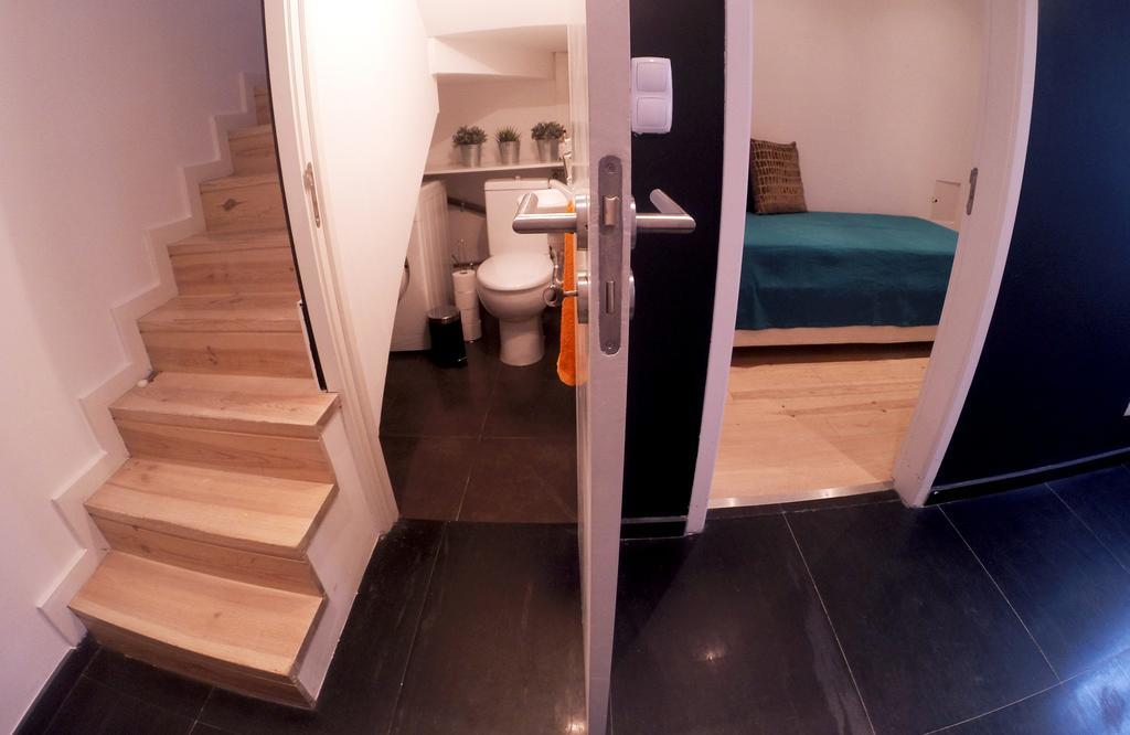 Triplex With Garage - Praca Das Flores Lisbon Room photo